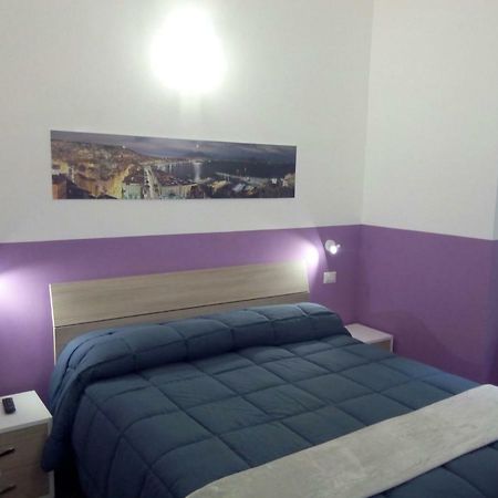 Gradoni Di Chiaia Twenty Three Bed & Breakfast Napoli Dış mekan fotoğraf