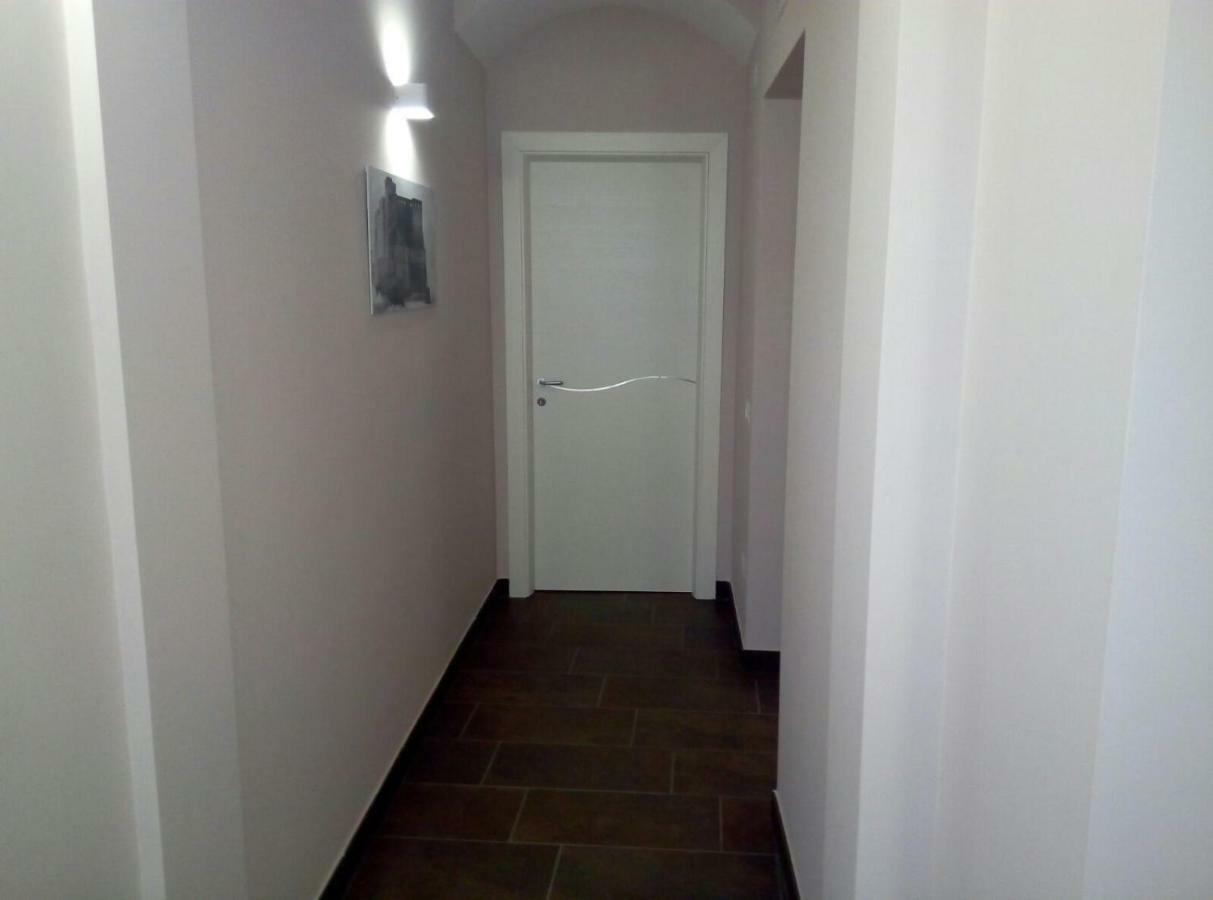 Gradoni Di Chiaia Twenty Three Bed & Breakfast Napoli Dış mekan fotoğraf