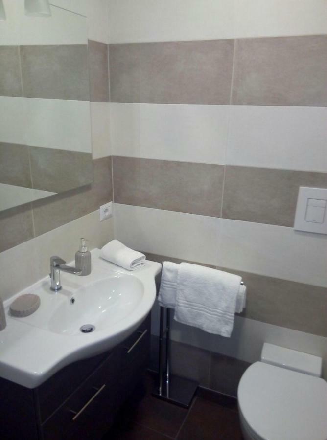 Gradoni Di Chiaia Twenty Three Bed & Breakfast Napoli Dış mekan fotoğraf