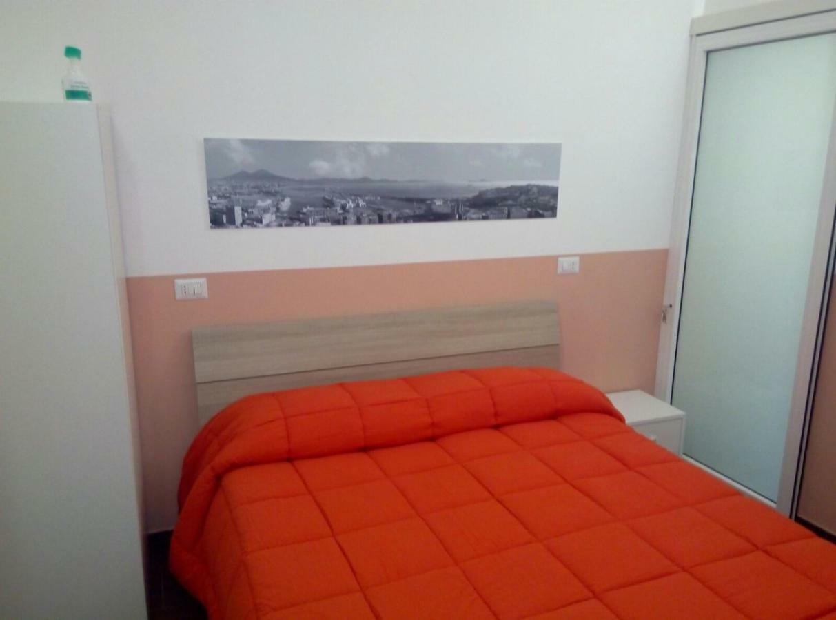 Gradoni Di Chiaia Twenty Three Bed & Breakfast Napoli Dış mekan fotoğraf