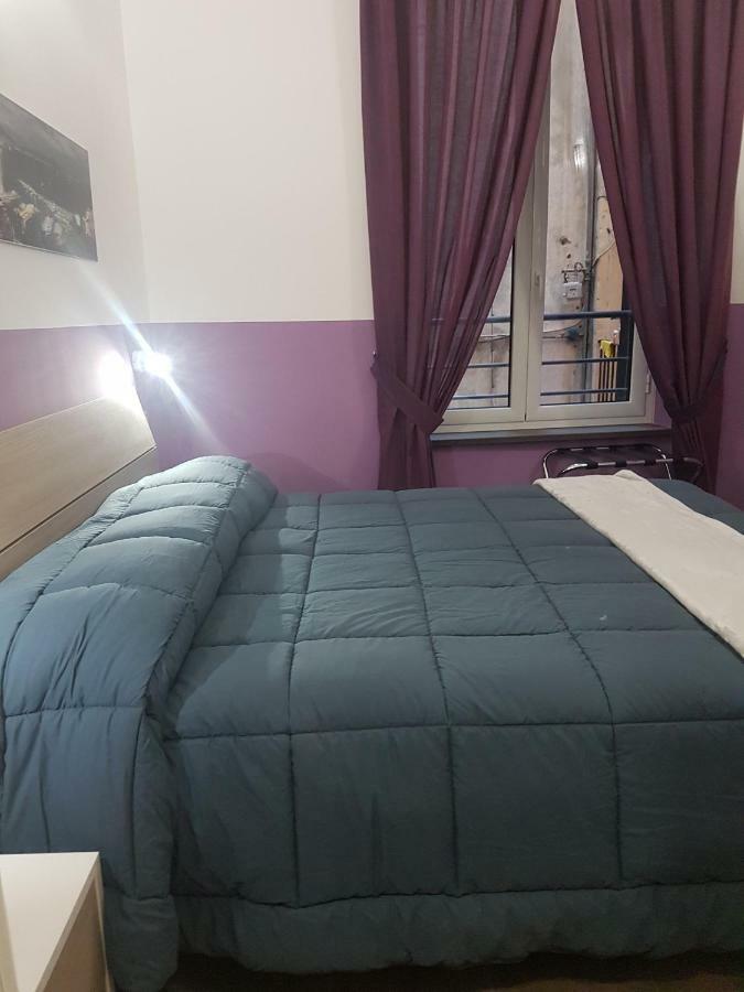 Gradoni Di Chiaia Twenty Three Bed & Breakfast Napoli Dış mekan fotoğraf