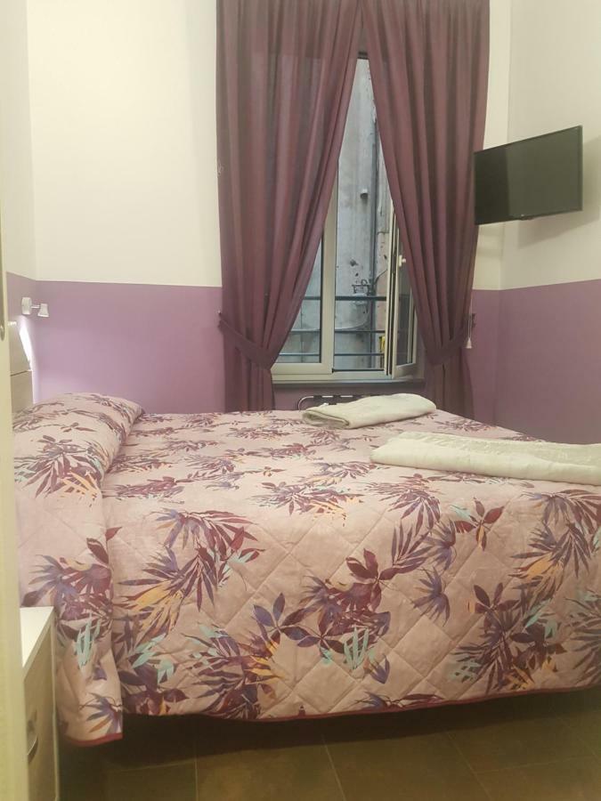 Gradoni Di Chiaia Twenty Three Bed & Breakfast Napoli Dış mekan fotoğraf