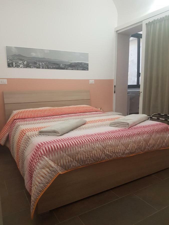 Gradoni Di Chiaia Twenty Three Bed & Breakfast Napoli Dış mekan fotoğraf