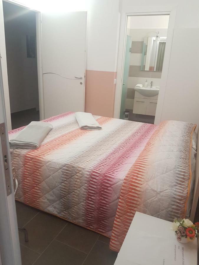 Gradoni Di Chiaia Twenty Three Bed & Breakfast Napoli Dış mekan fotoğraf